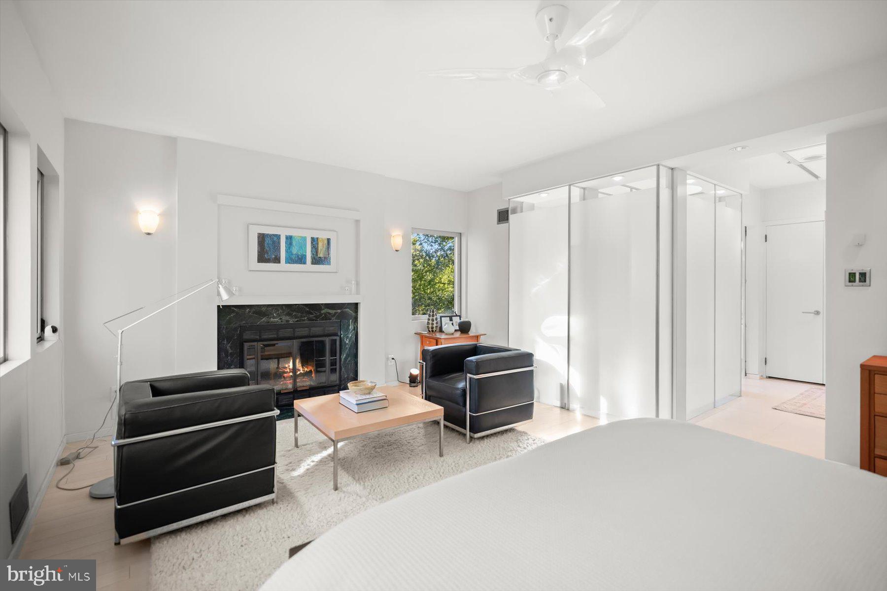 2533 N RIDGEVIEW ROAD