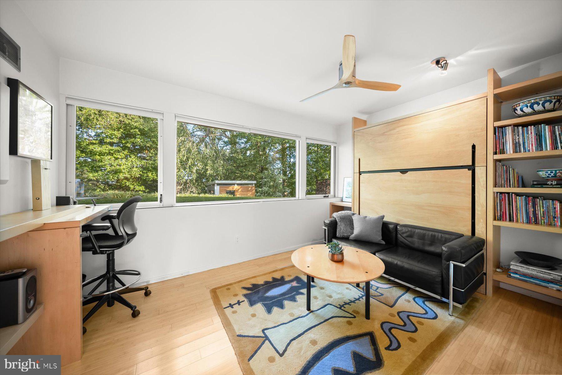 2533 N RIDGEVIEW ROAD