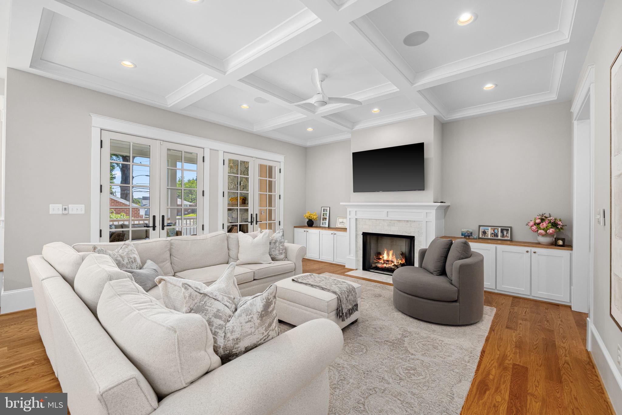 3403 JOHN MARSHALL DRIVE