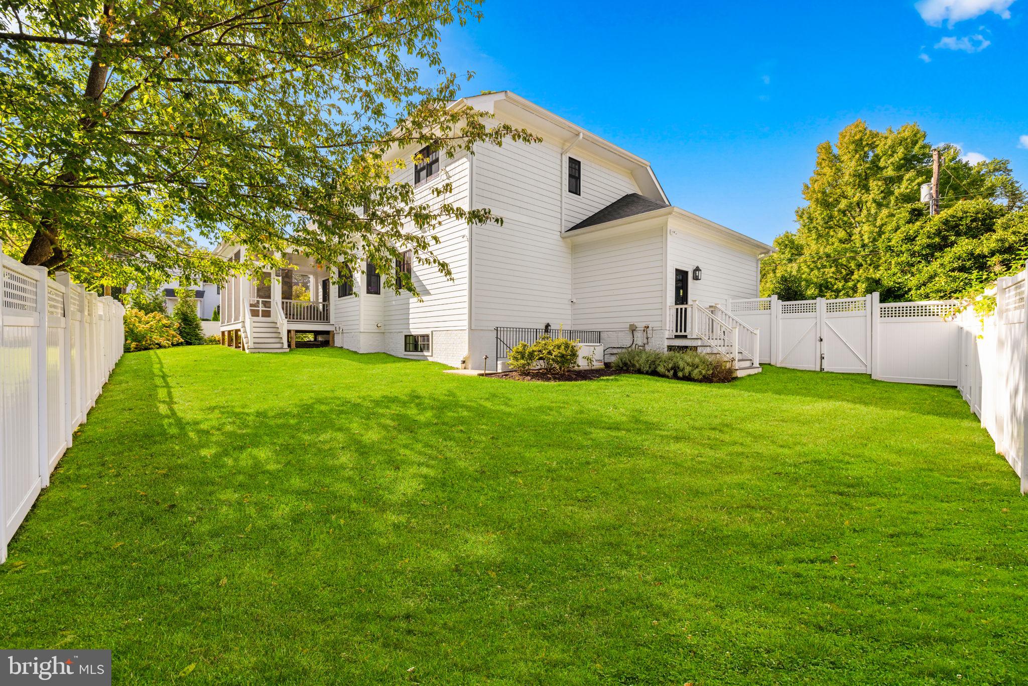 3403 JOHN MARSHALL DRIVE