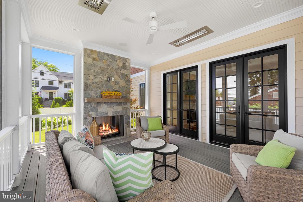 3403 JOHN MARSHALL DRIVE