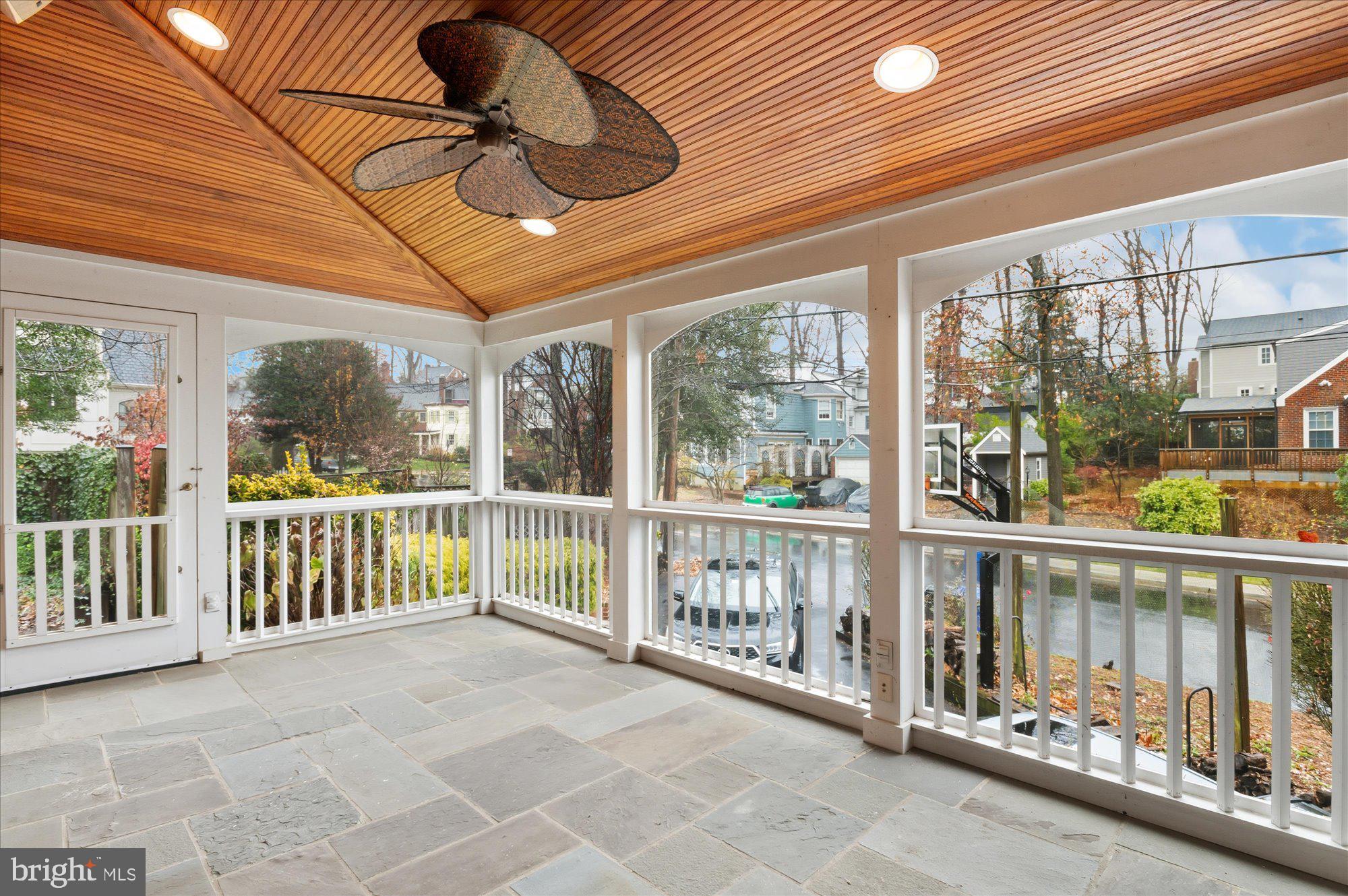 1503 N JEFFERSON STREET