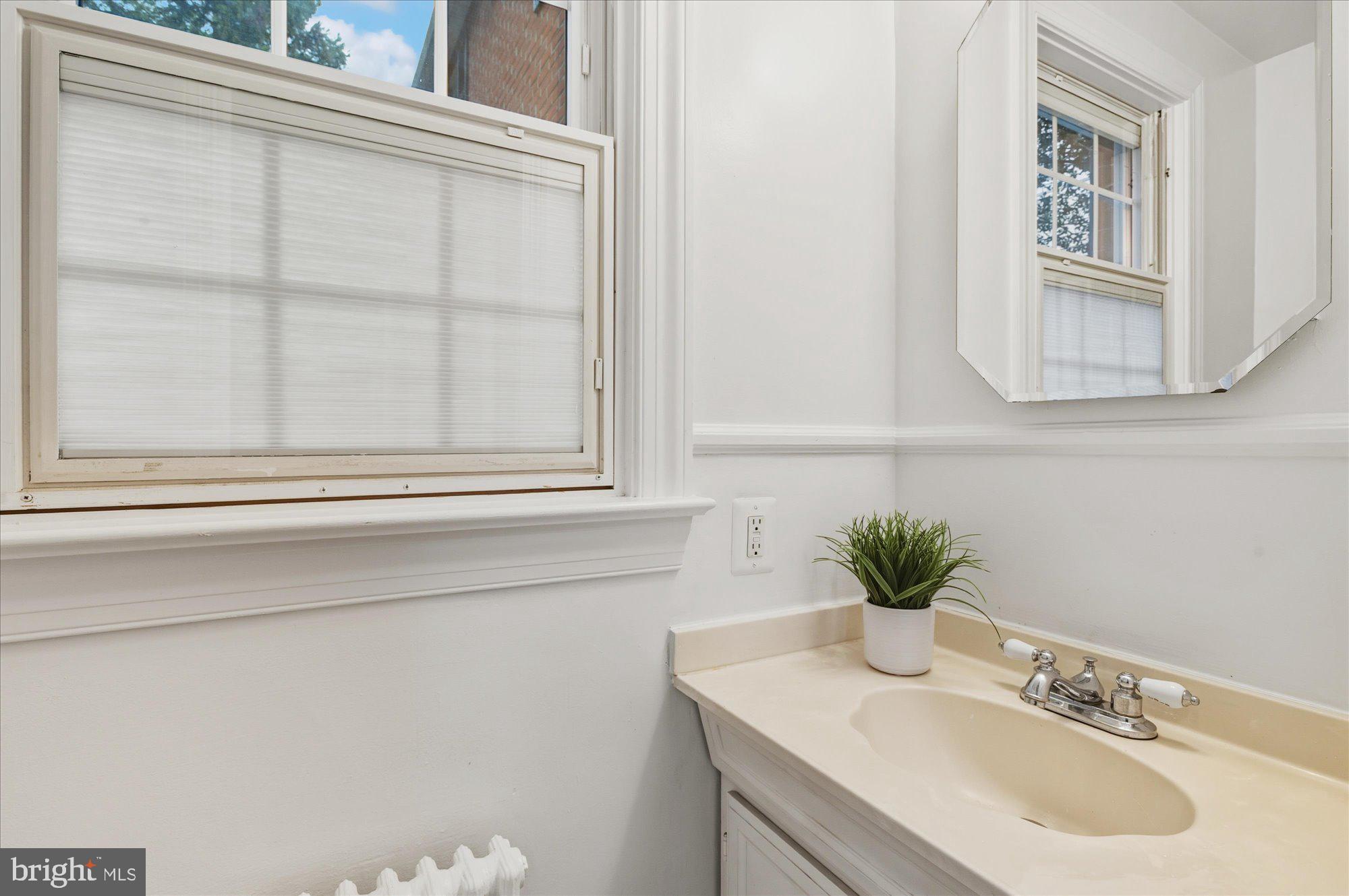 1503 N JEFFERSON STREET