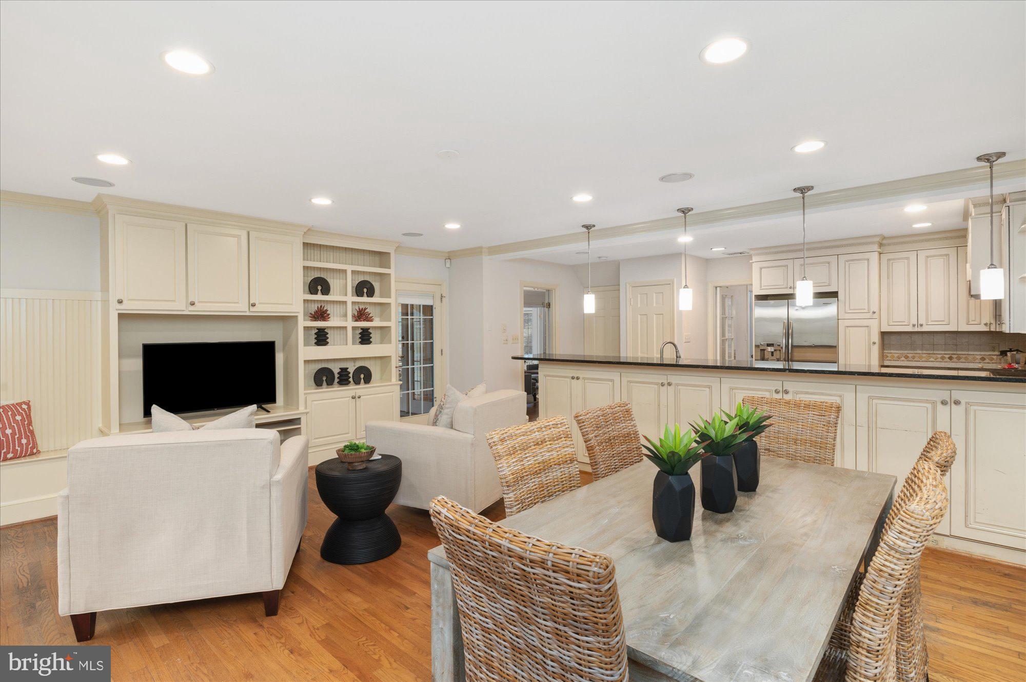 1503 N JEFFERSON STREET