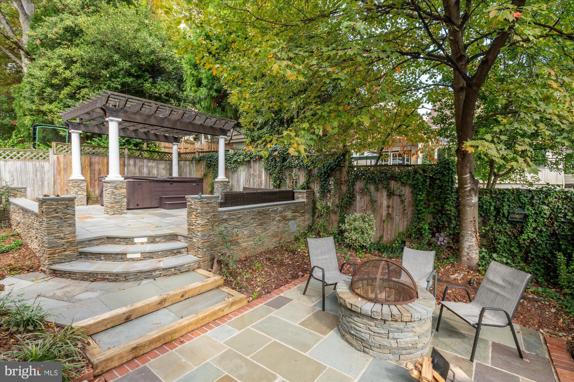 1503 N JEFFERSON STREET