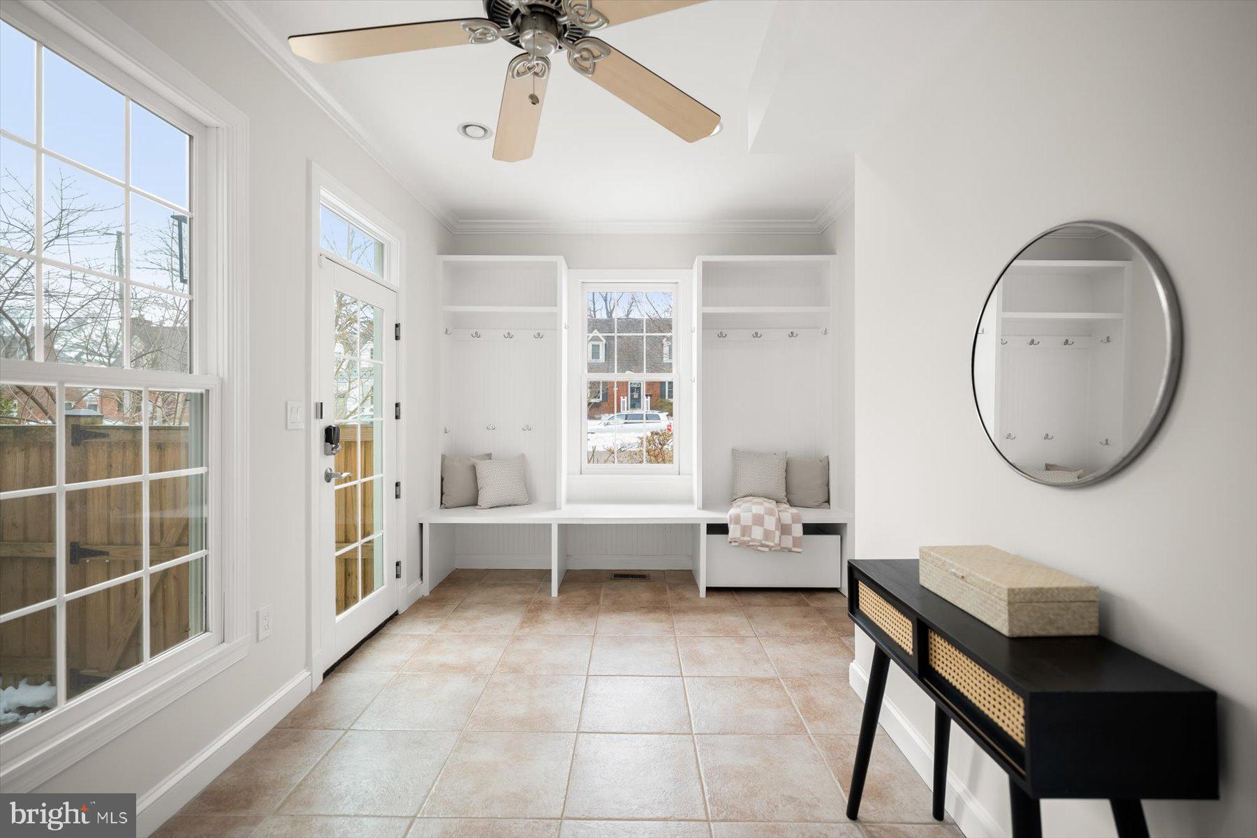 2525 N FLORIDA STREET