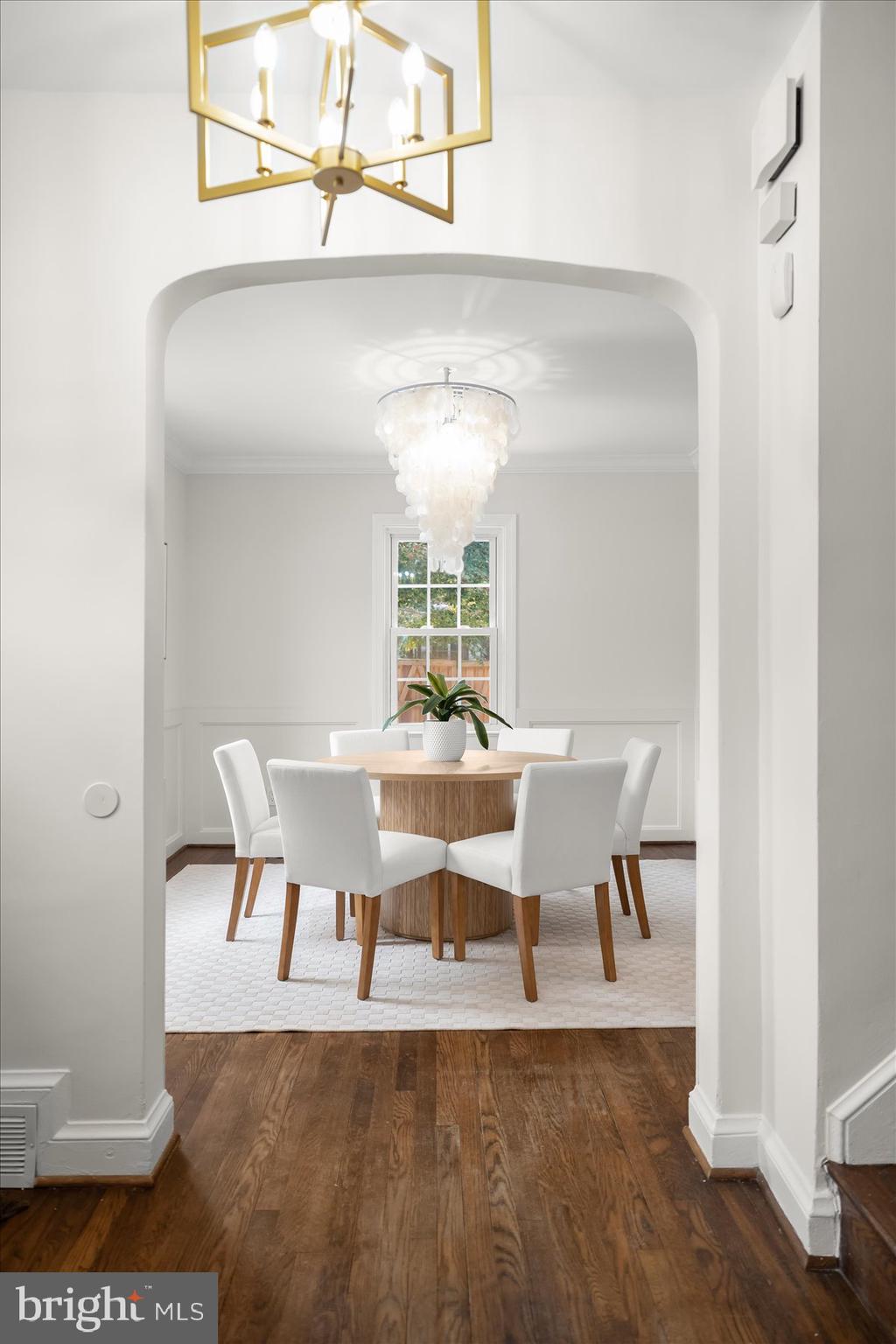 2525 N FLORIDA STREET