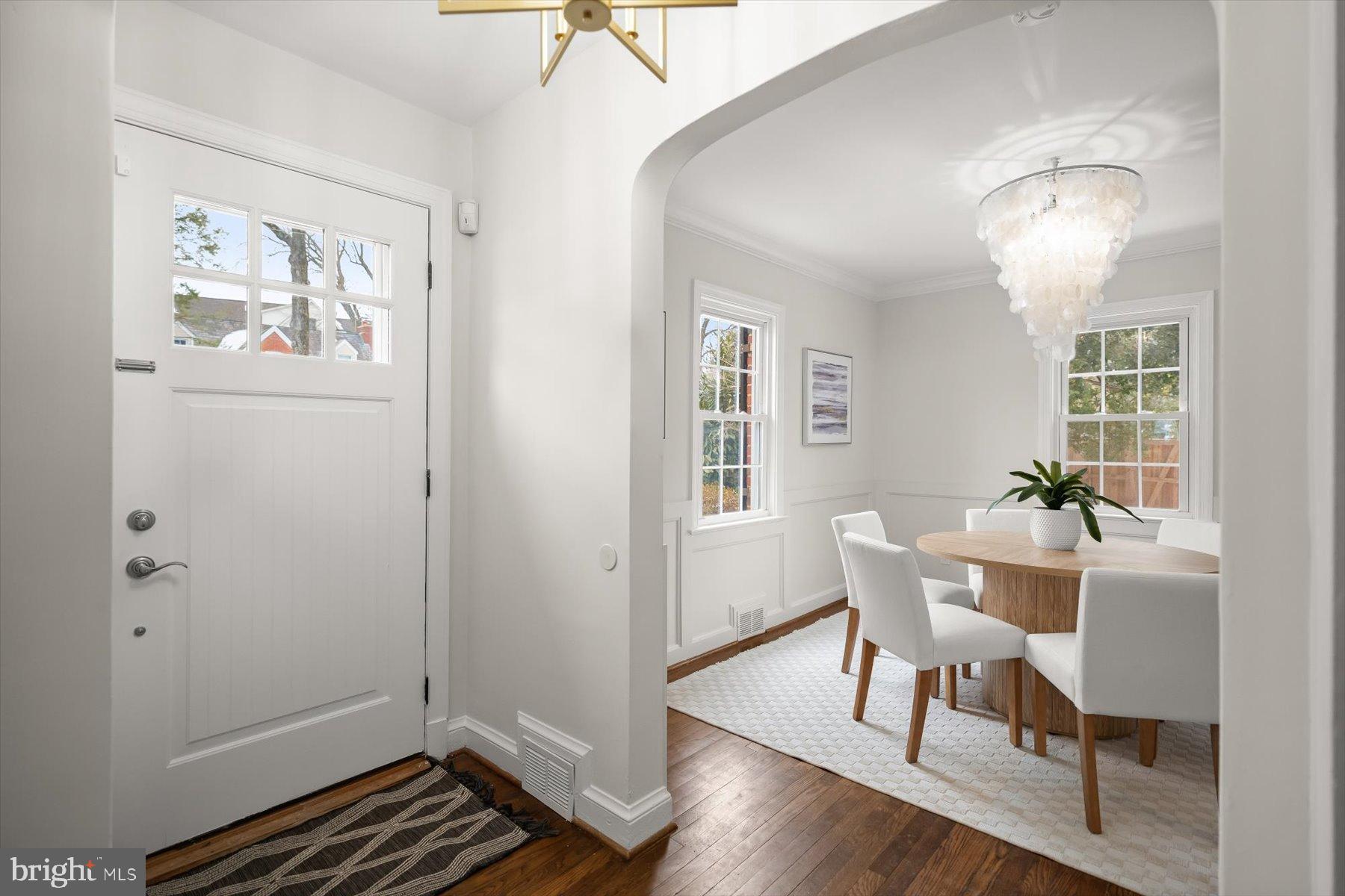 2525 N FLORIDA STREET