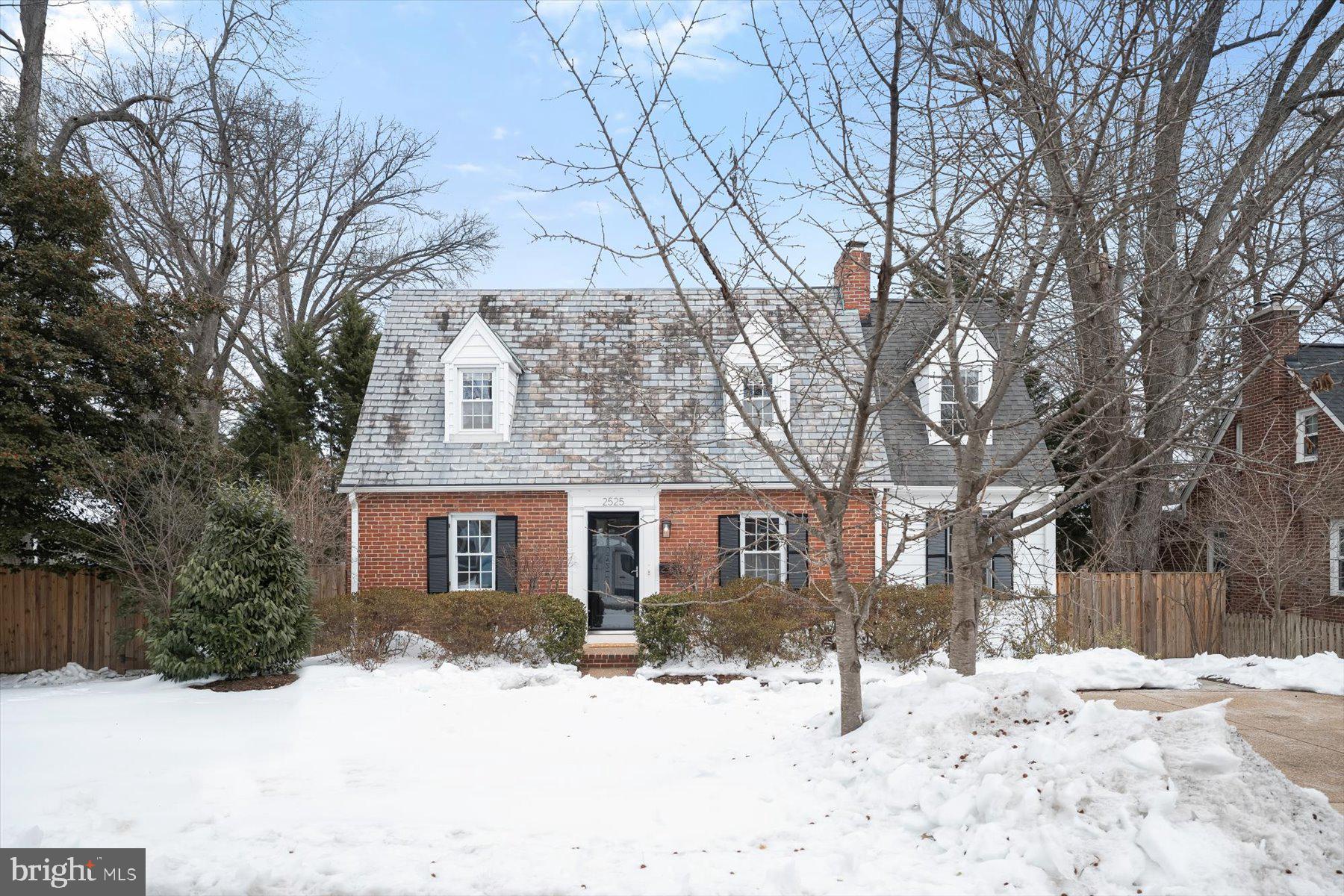 2525 N FLORIDA STREET