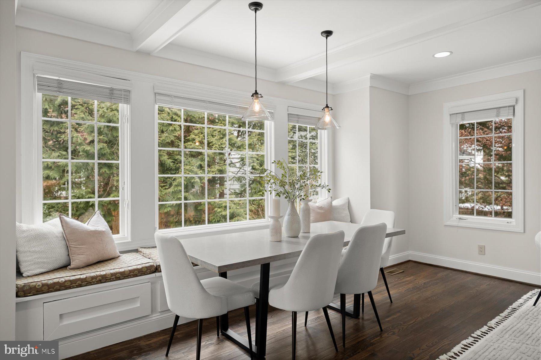 2525 N FLORIDA STREET