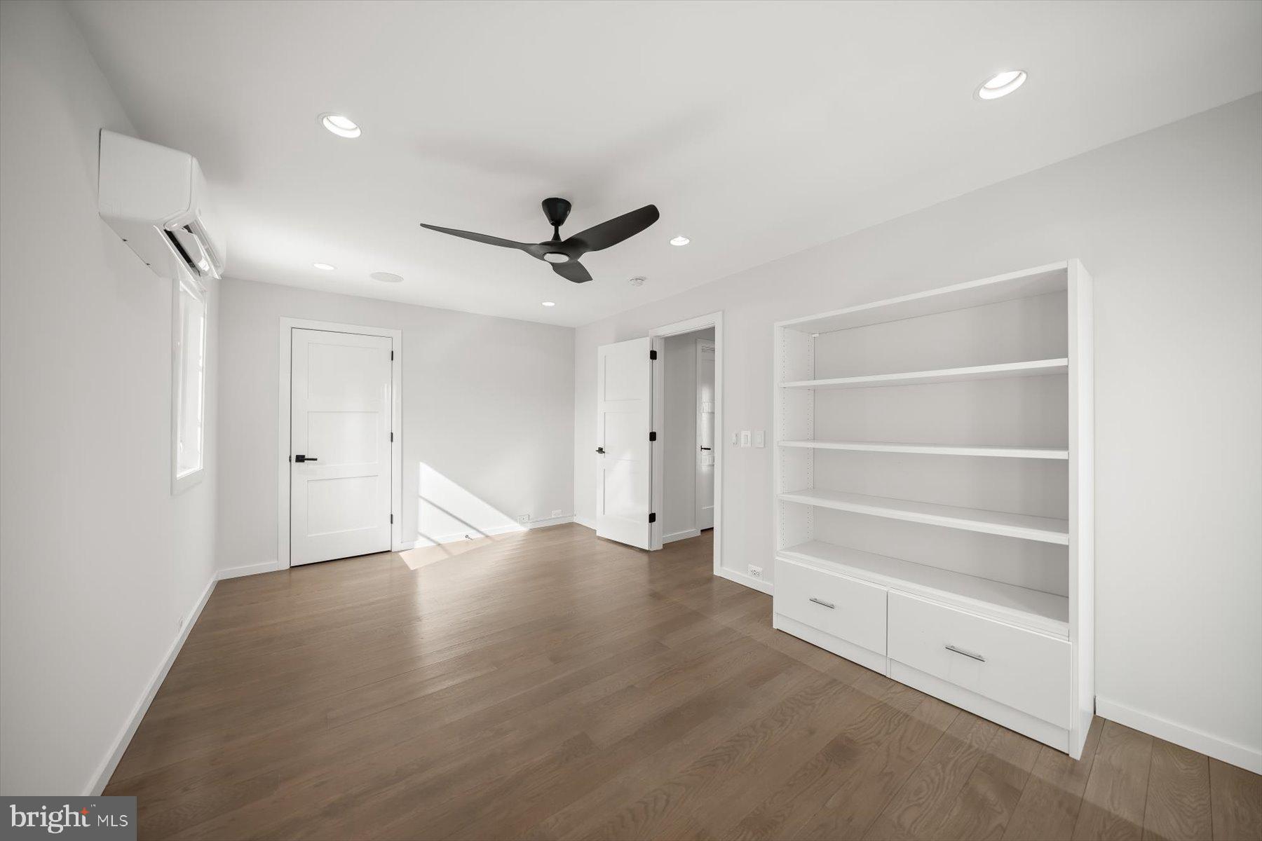 2318 N RICHMOND STREET