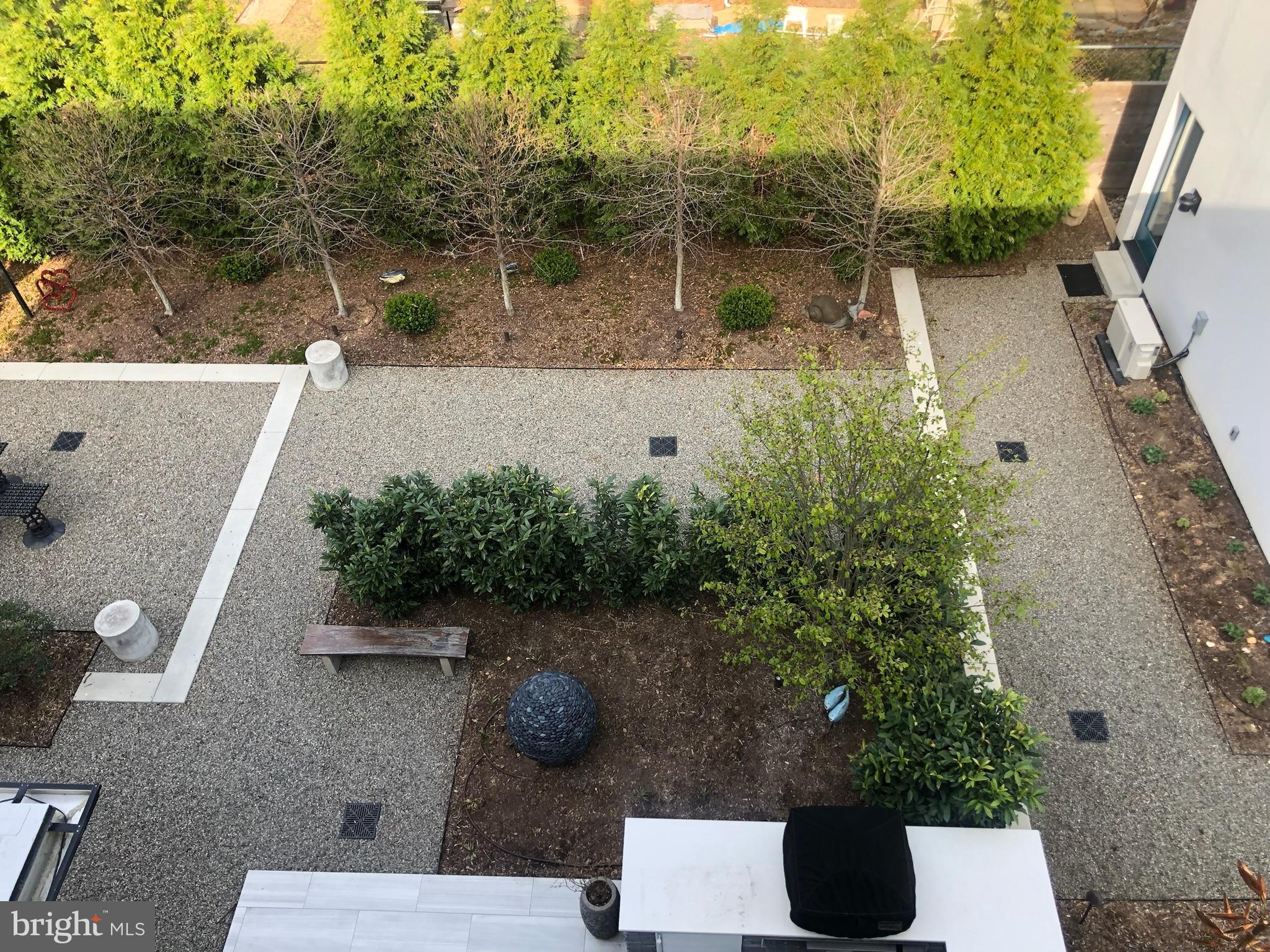 2318 N RICHMOND STREET