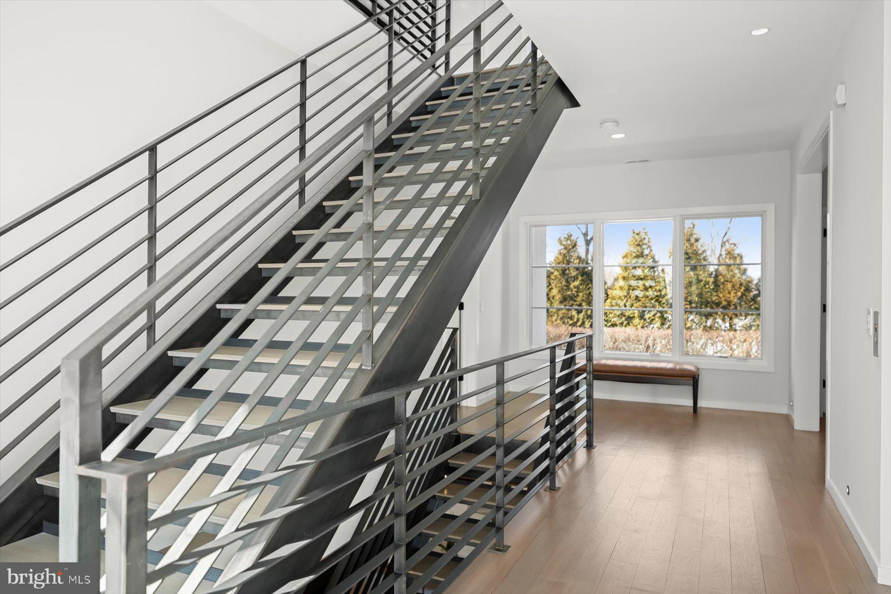 2318 N RICHMOND STREET