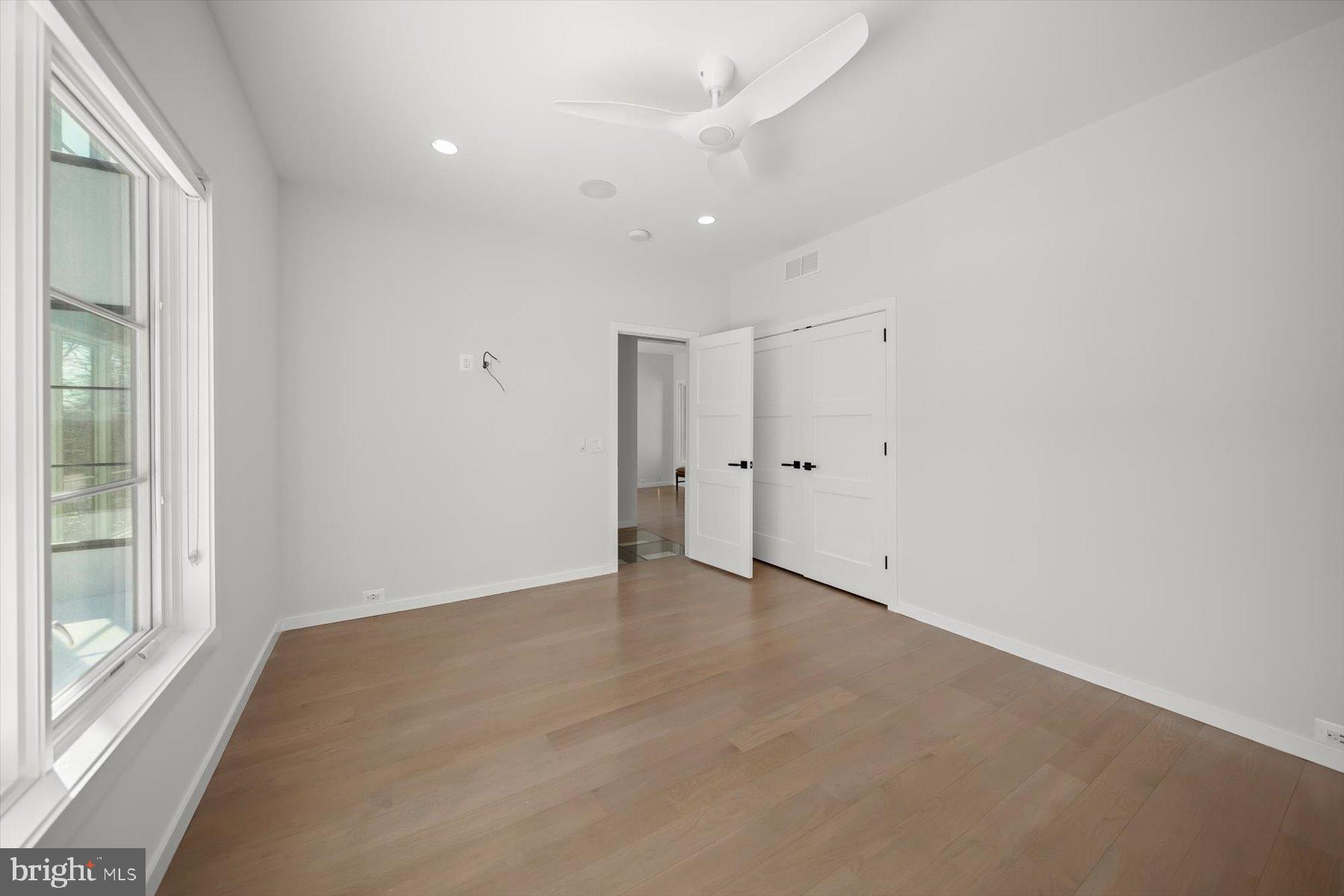 2318 N RICHMOND STREET