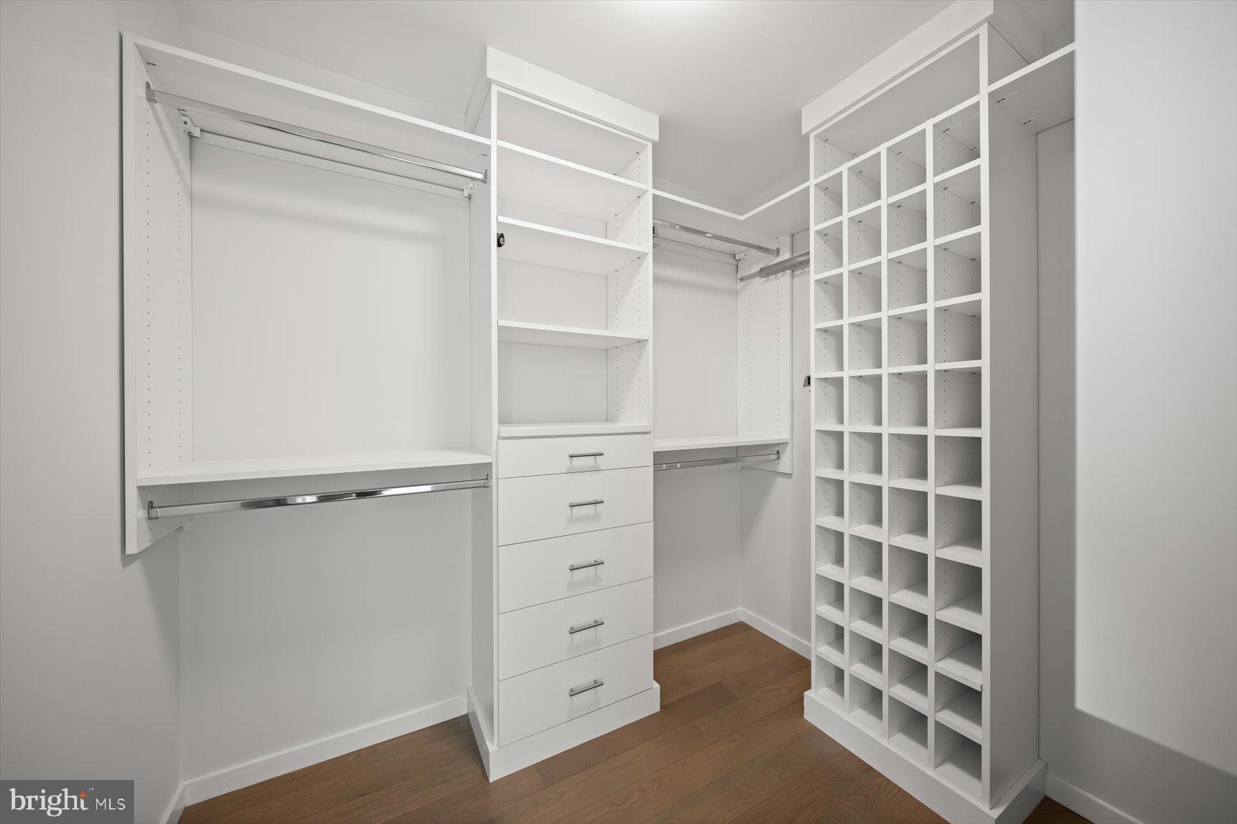 2318 N RICHMOND STREET