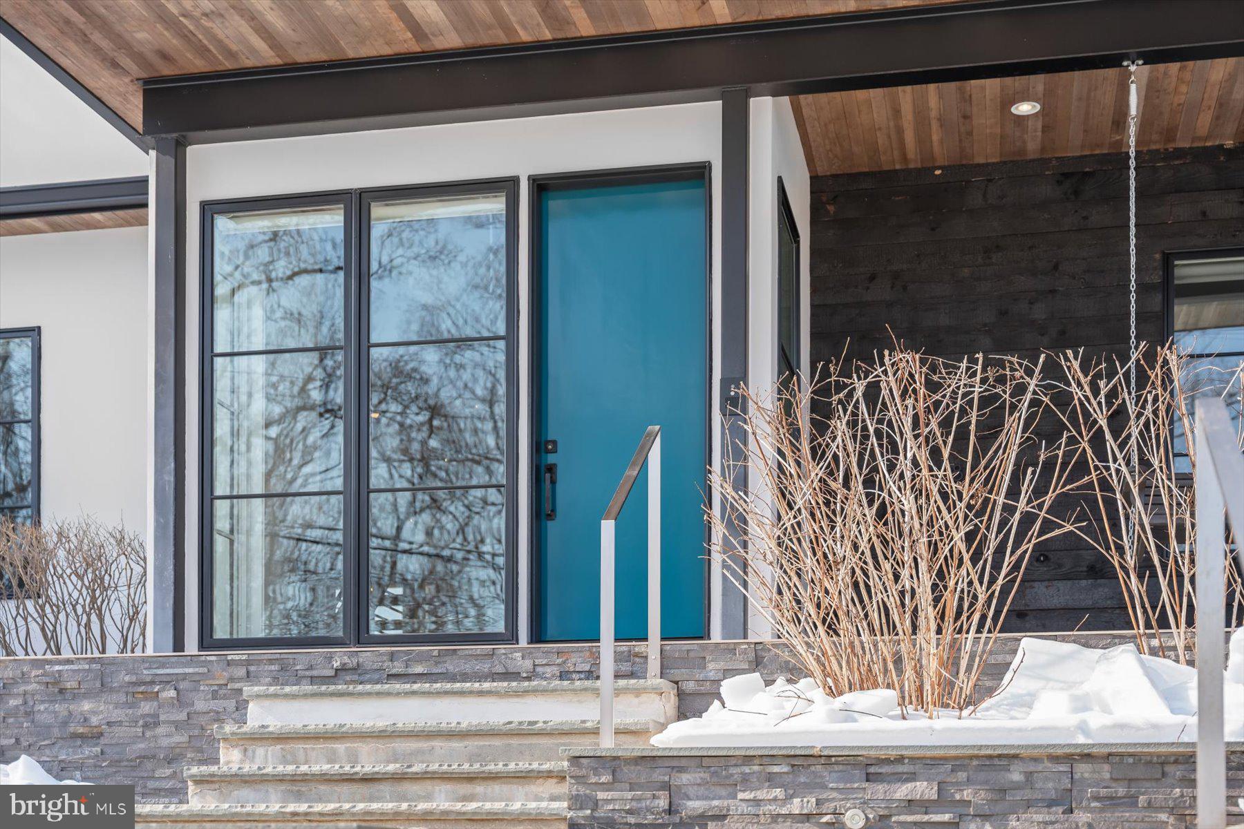 2318 N RICHMOND STREET