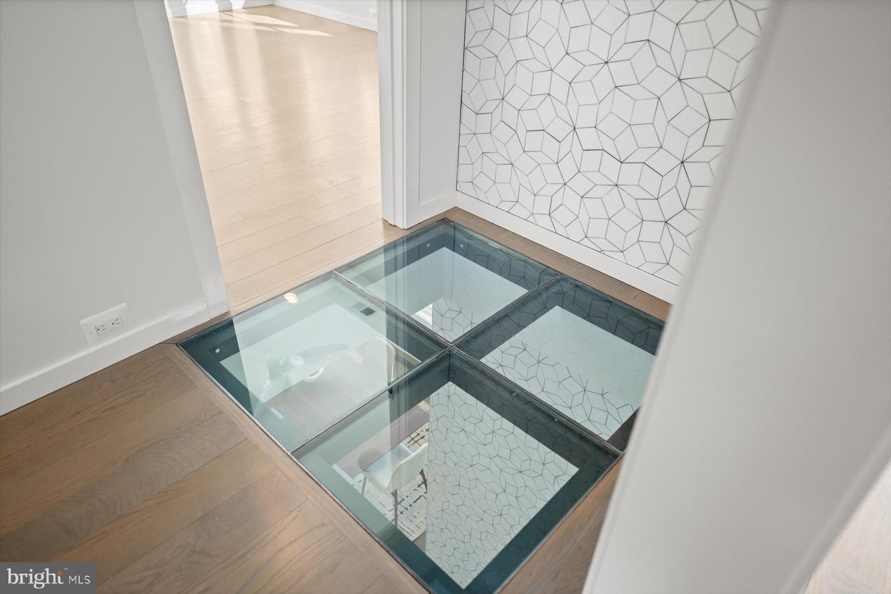 2318 N RICHMOND STREET