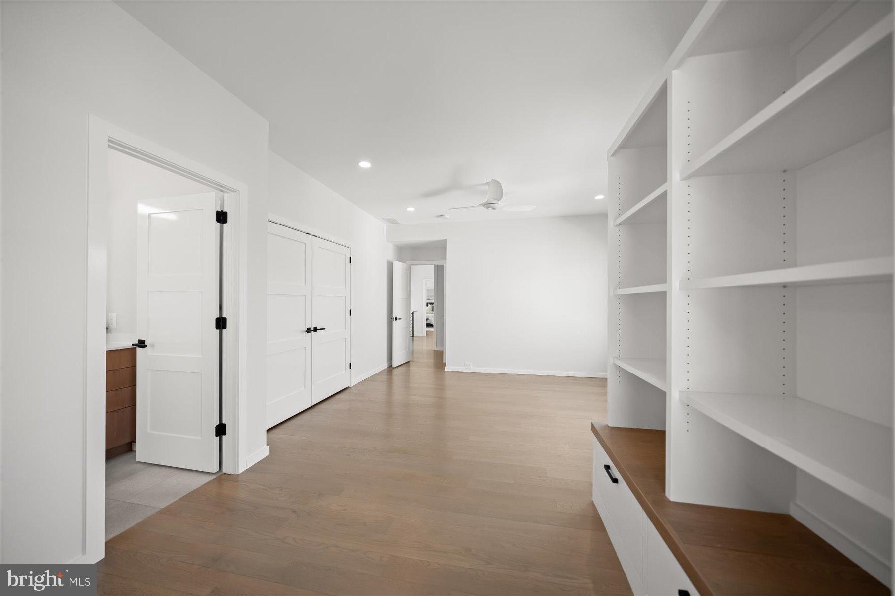 2318 N RICHMOND STREET