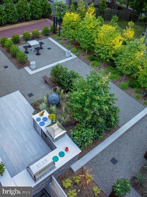 2318 N RICHMOND STREET