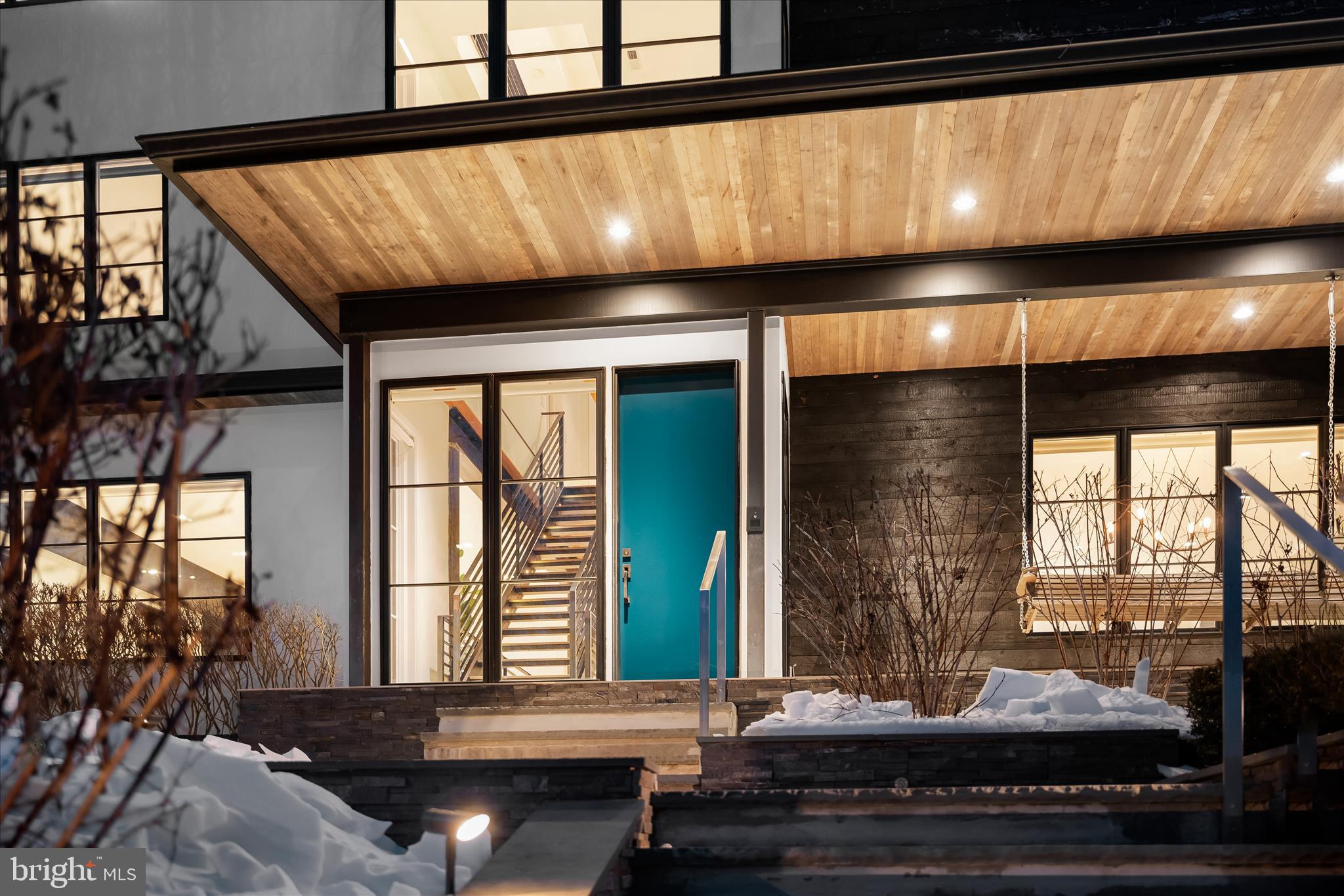 2318 N RICHMOND STREET