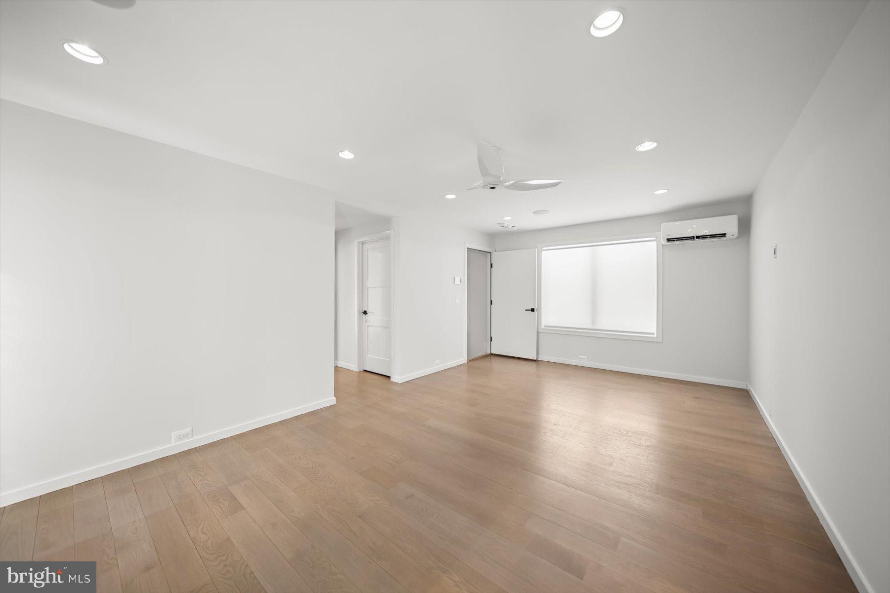 2318 N RICHMOND STREET