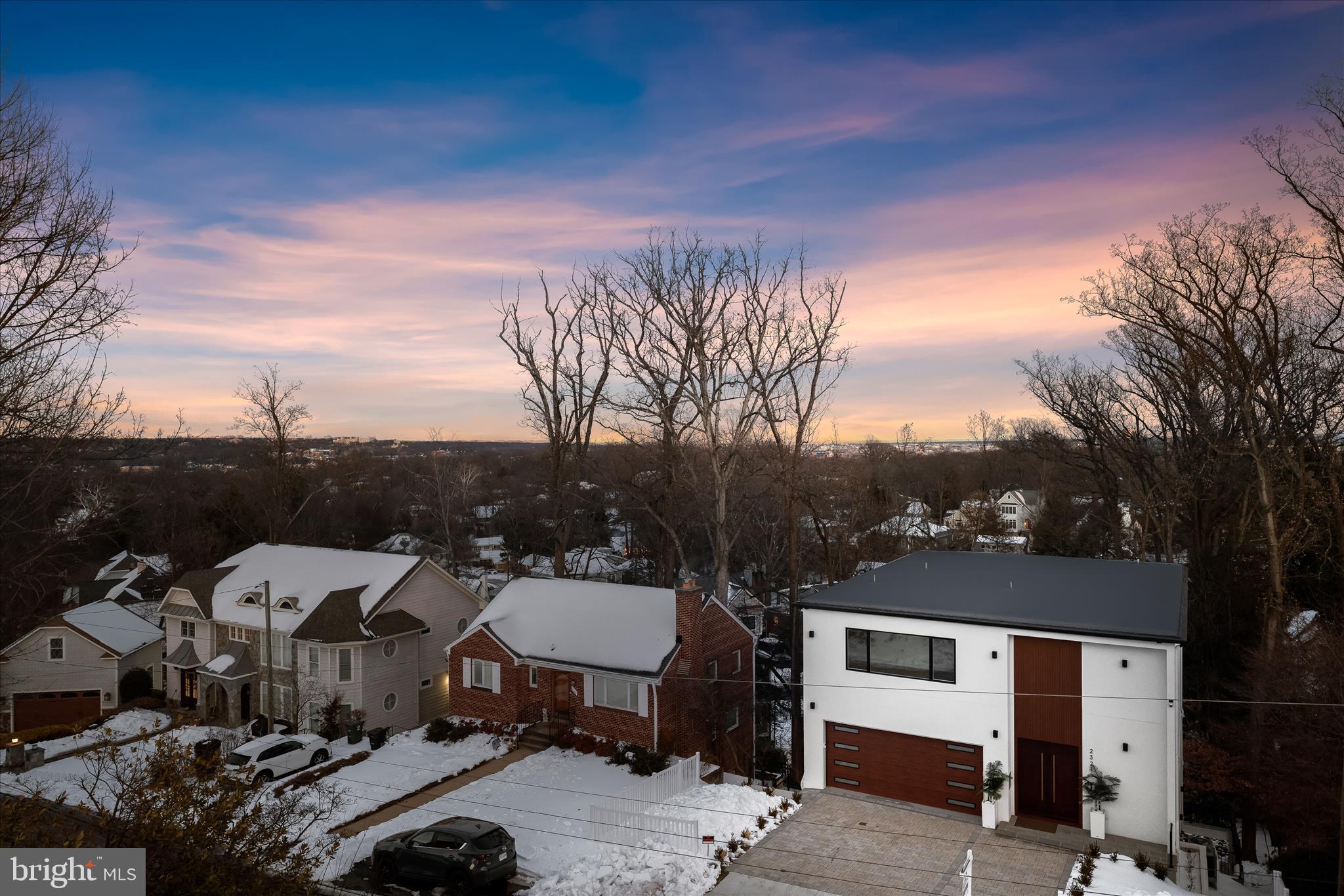 2318 N RICHMOND STREET