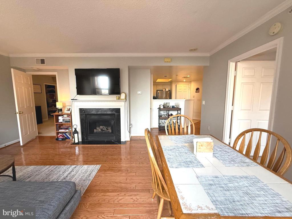 3830 9TH STREET N 709W