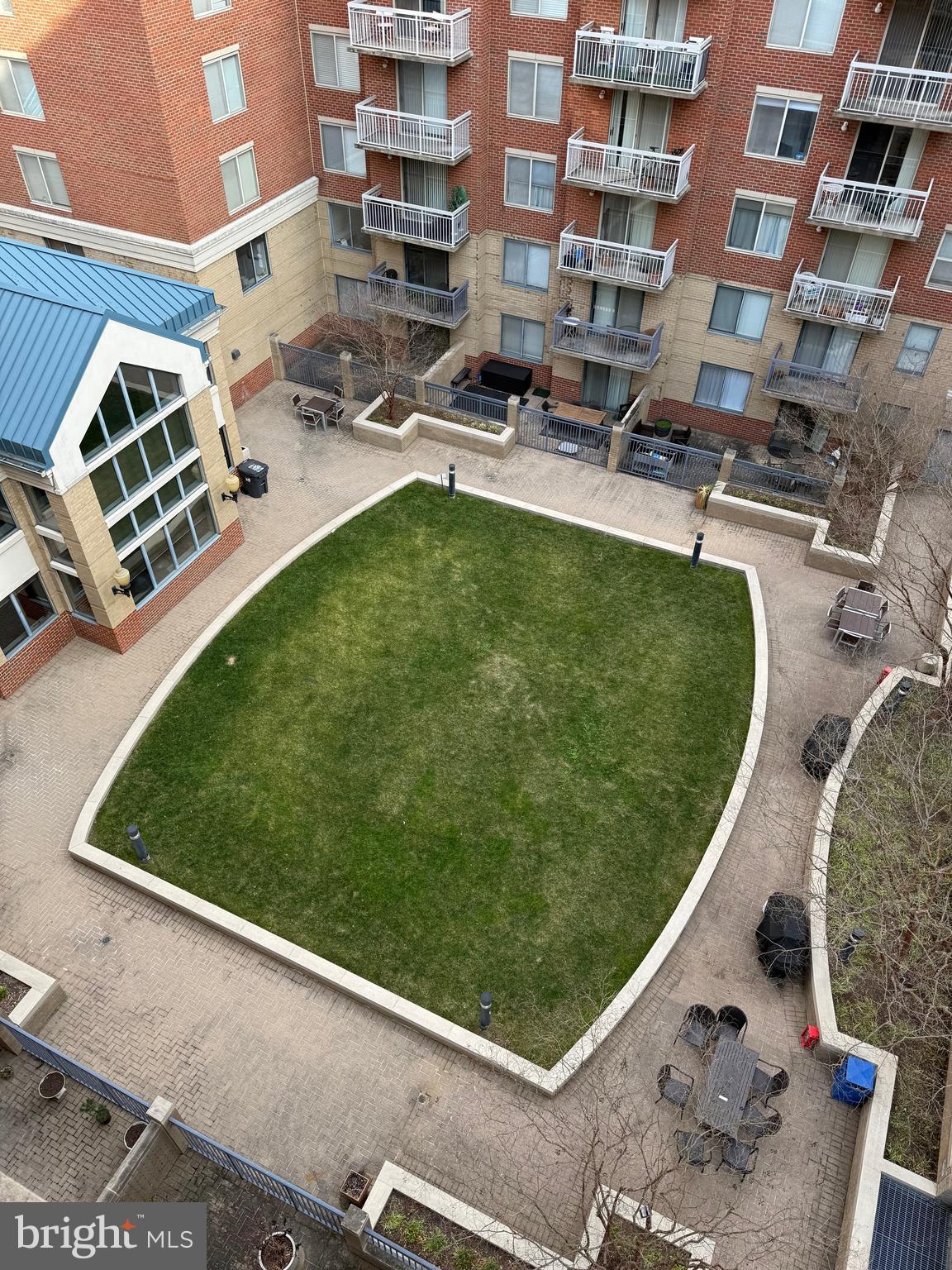 3830 9TH STREET N 709W