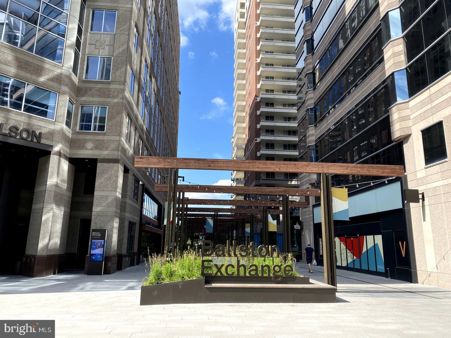 3830 9TH STREET N 709W