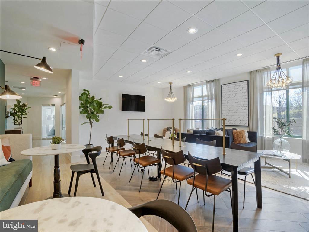 2227 12TH COURT N