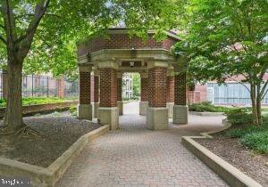 1276 N WAYNE STREET N 1211