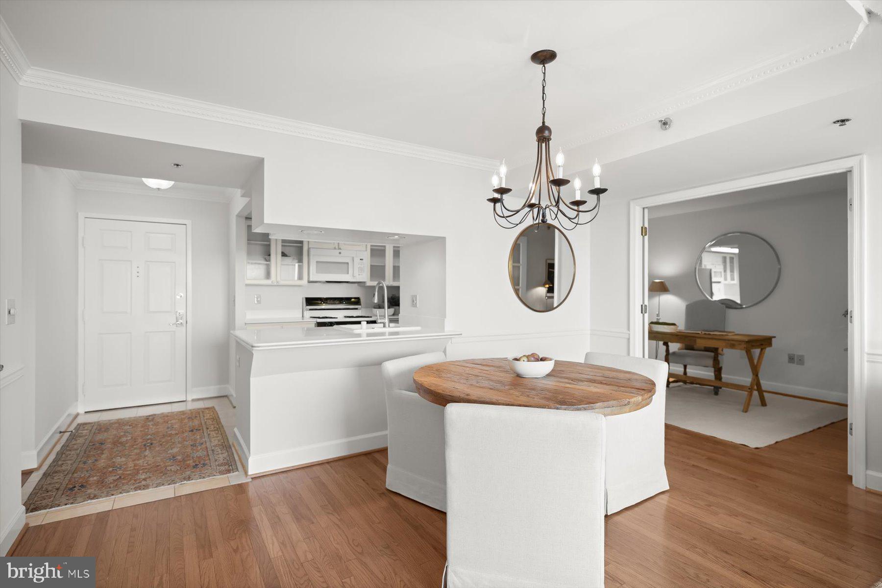 1276 N WAYNE STREET N 1211