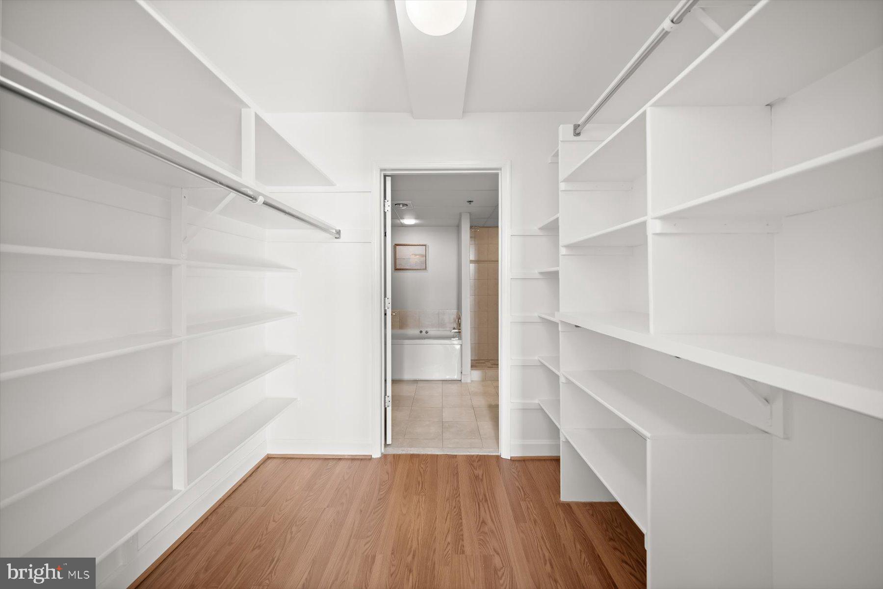 1276 N WAYNE STREET N 1211