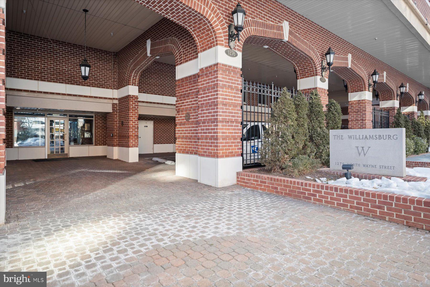 1276 N WAYNE STREET N 1211