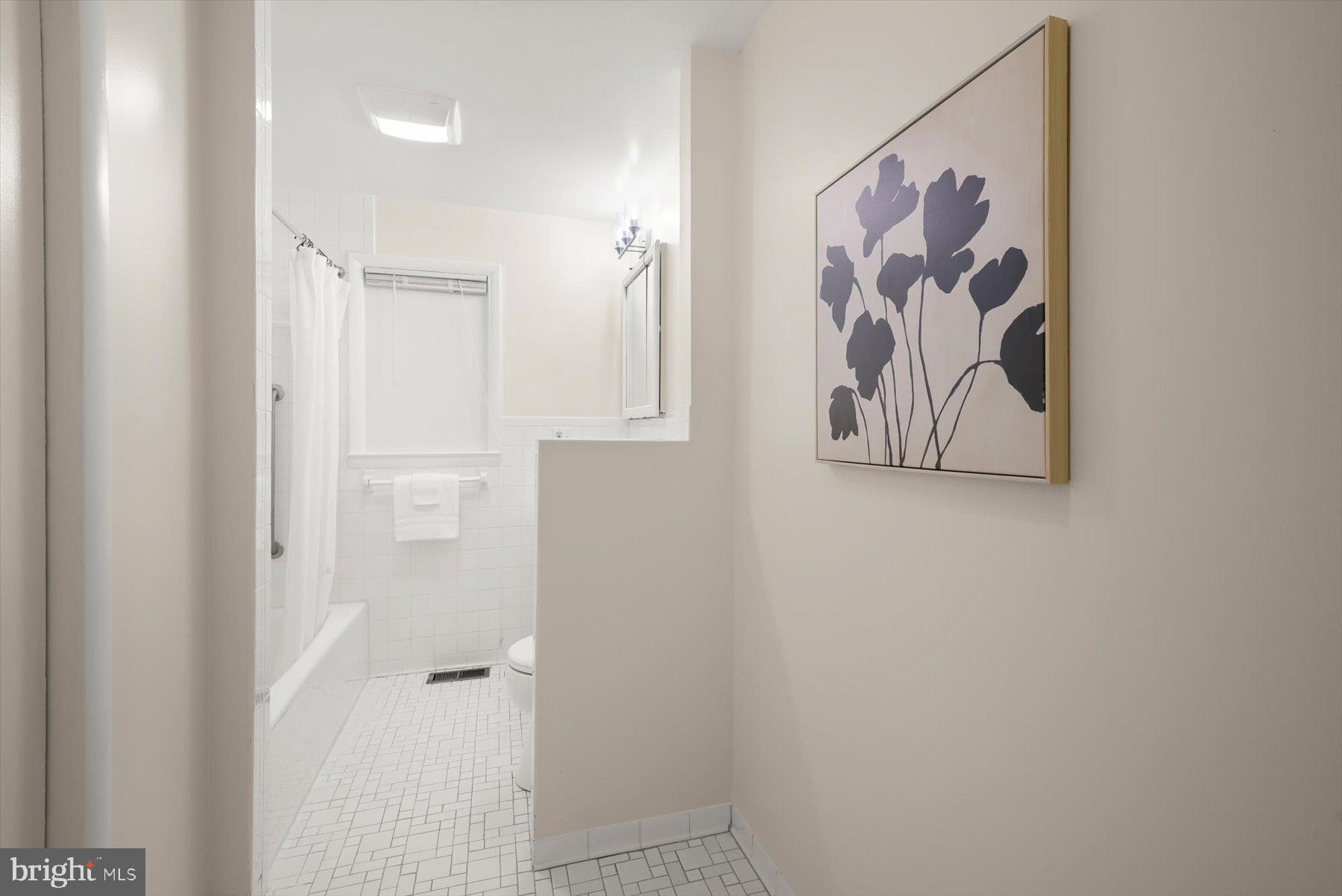 2429 N POTOMAC STREET