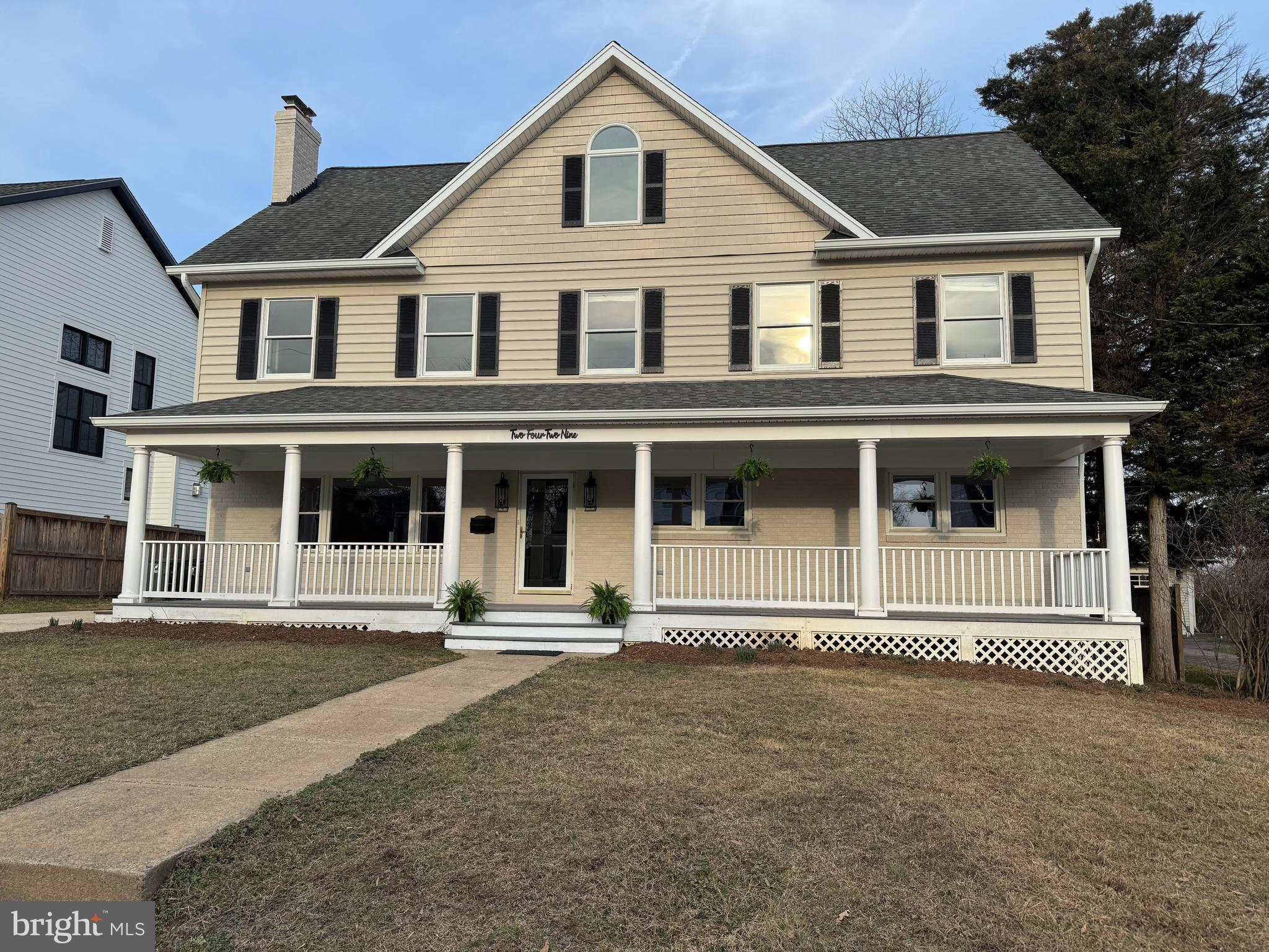 2429 N POTOMAC STREET