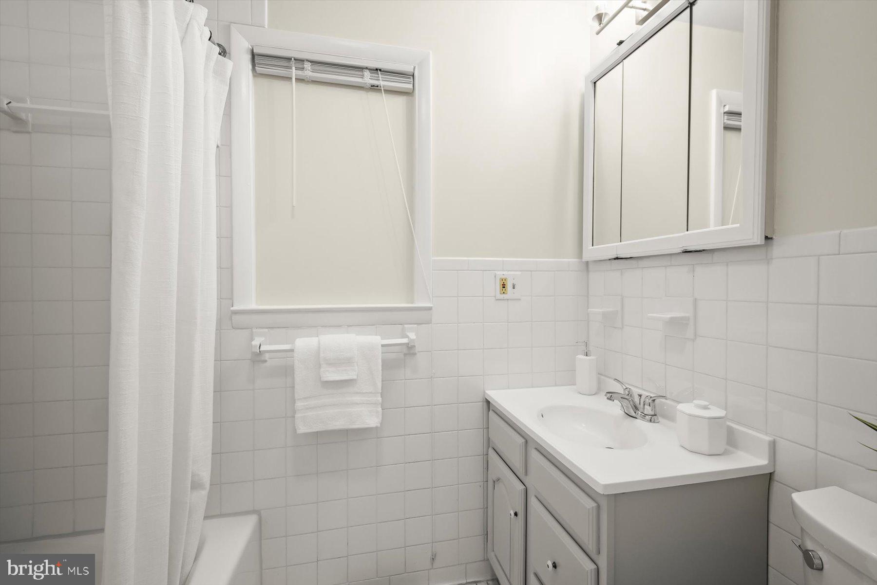 2429 N POTOMAC STREET