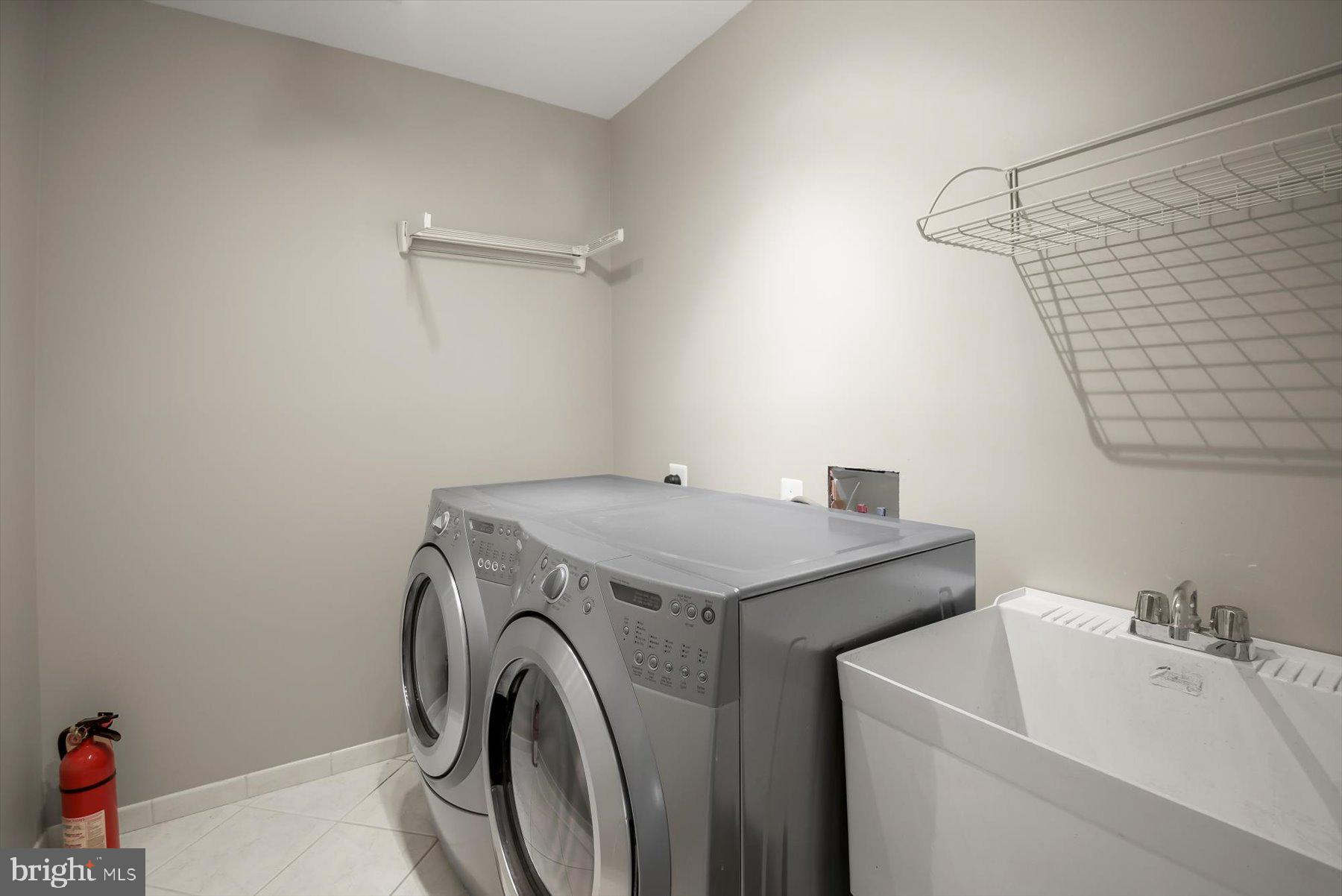 2429 N POTOMAC STREET