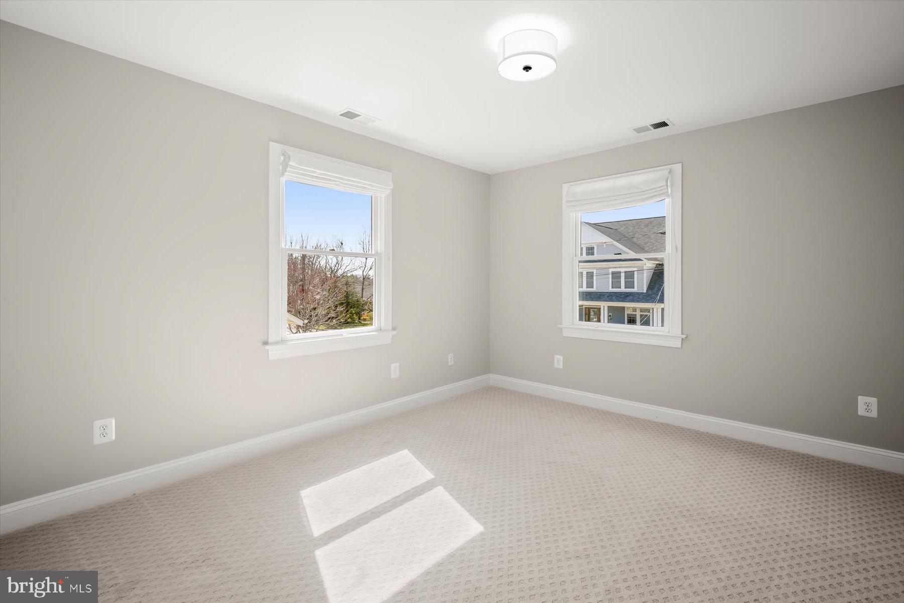 2429 N POTOMAC STREET