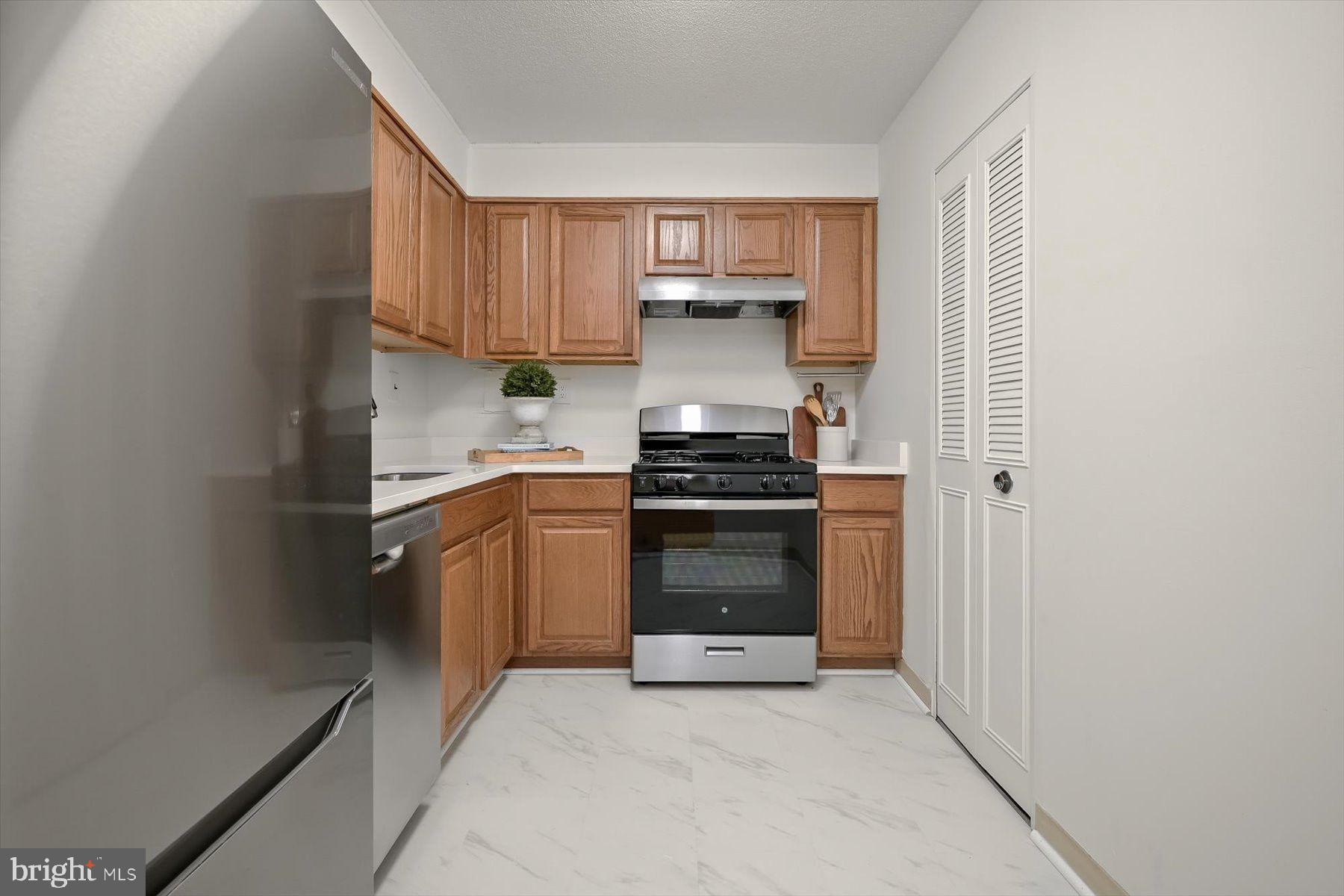 4600 S FOUR MILE RUN DRIVE 238