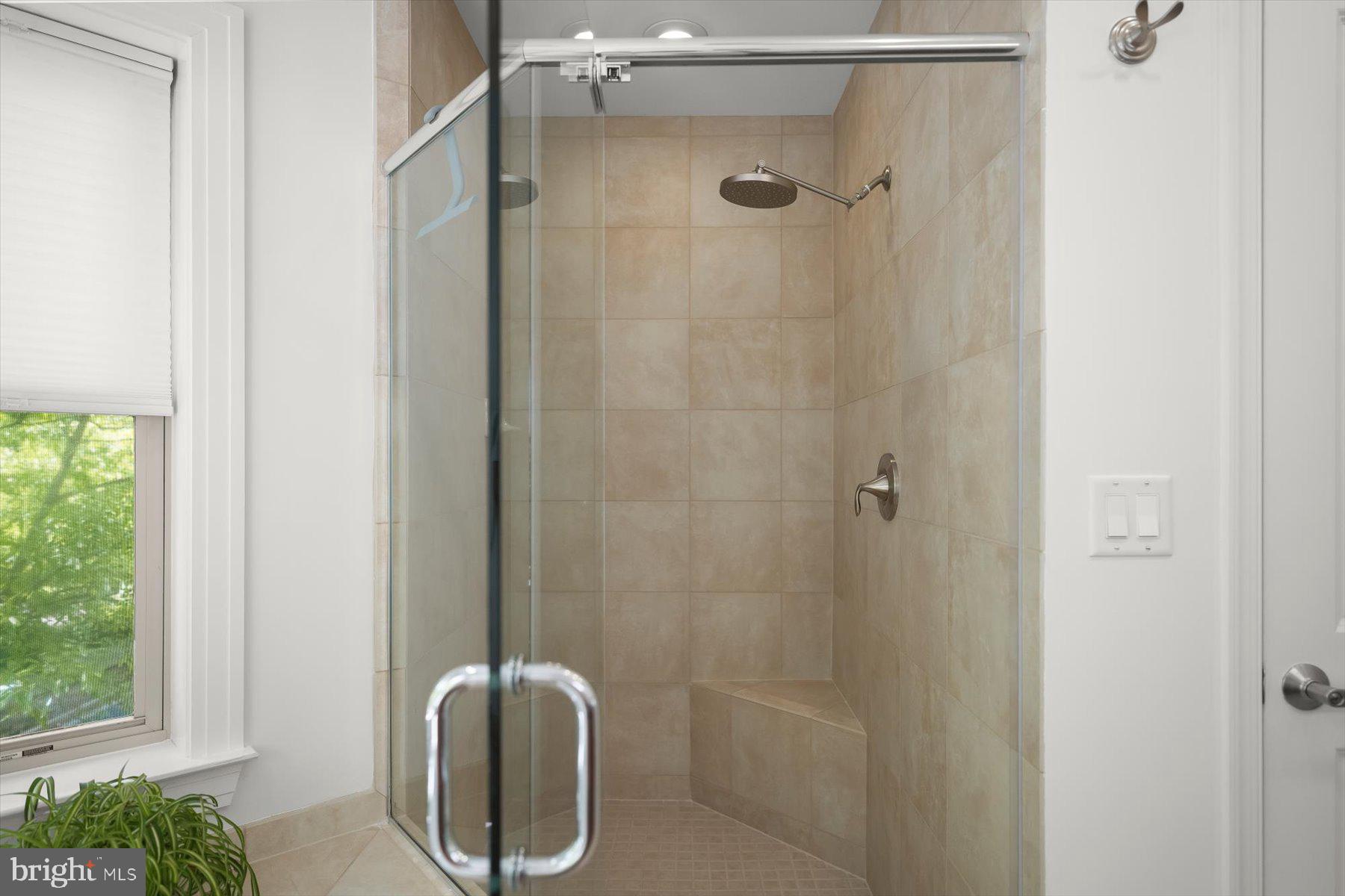 2239 FAIRFAX DRIVE N