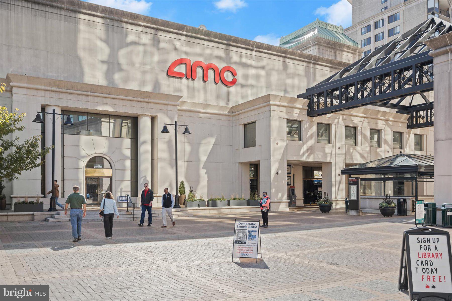 2239 FAIRFAX DRIVE N