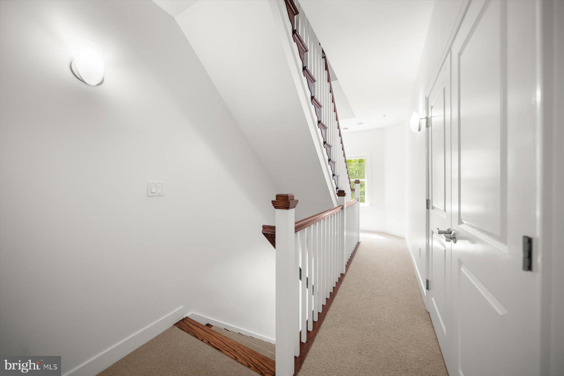 2239 FAIRFAX DRIVE N