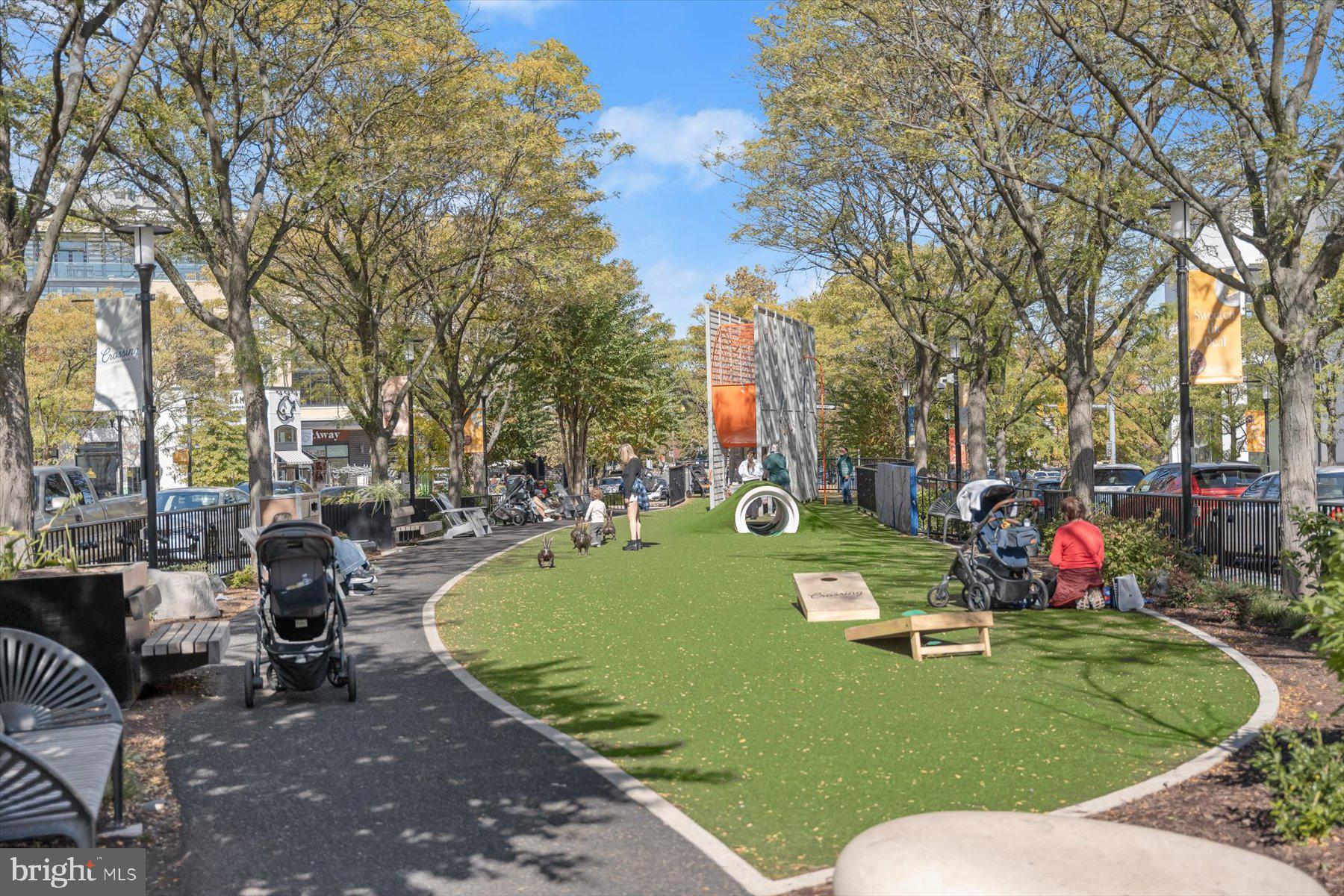 2239 FAIRFAX DRIVE N