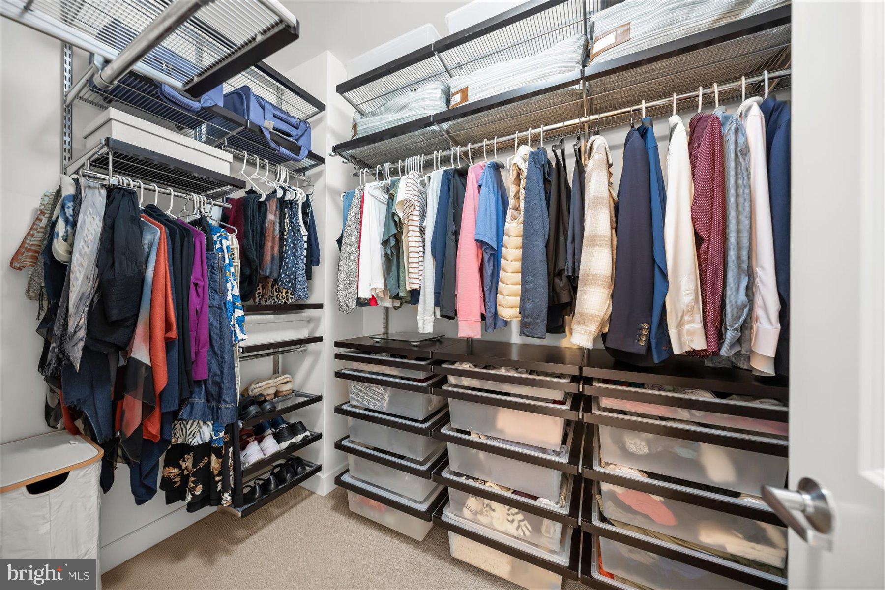 2239 FAIRFAX DRIVE N