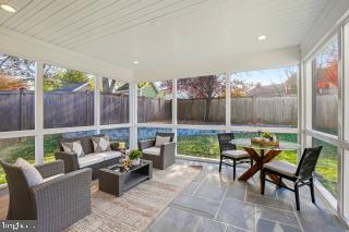 5726 16TH STREET N