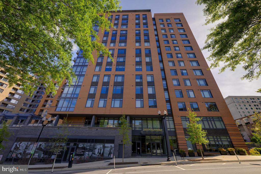 2000 CLARENDON BOULEVARD 303