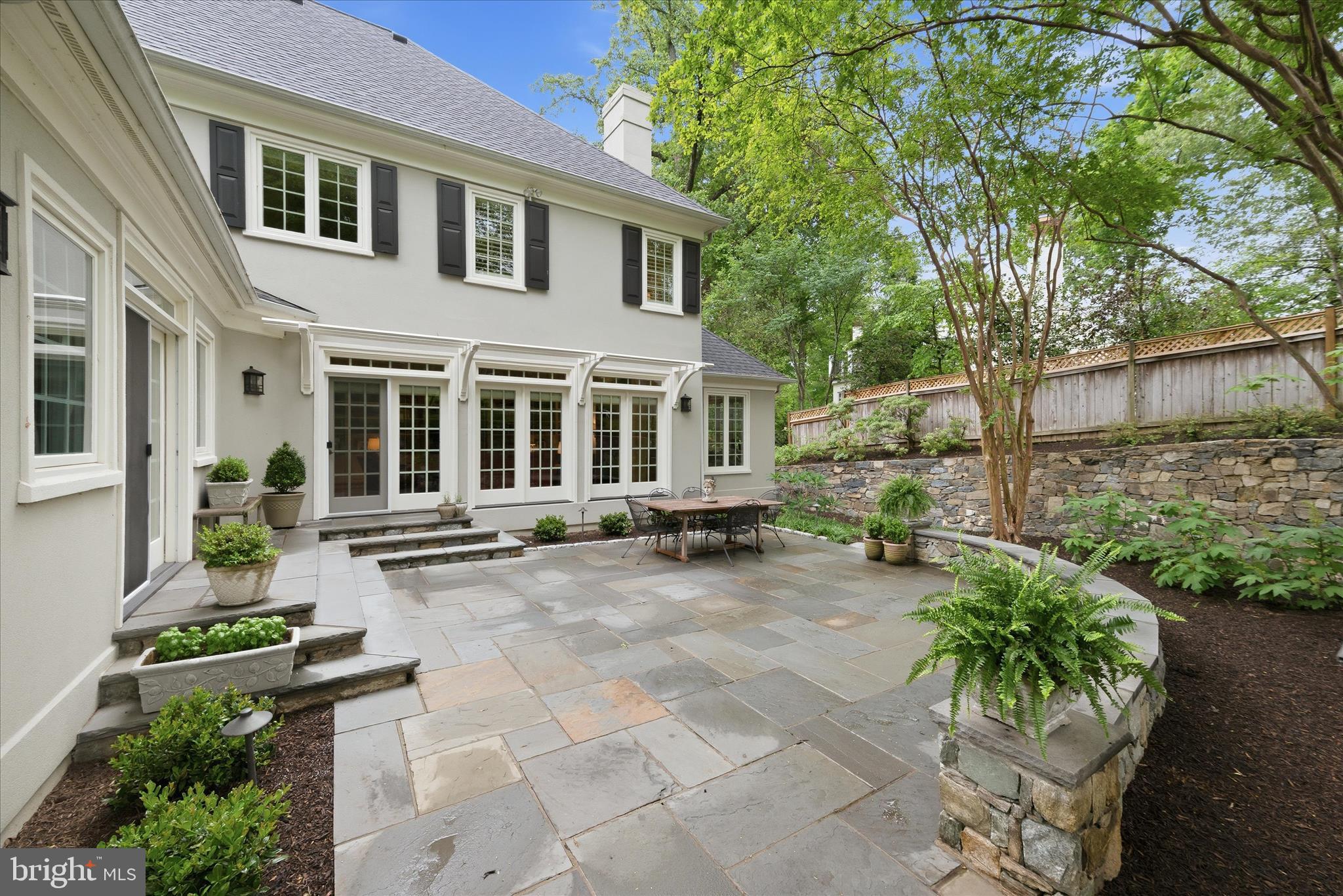 3824 MILITARY ROAD