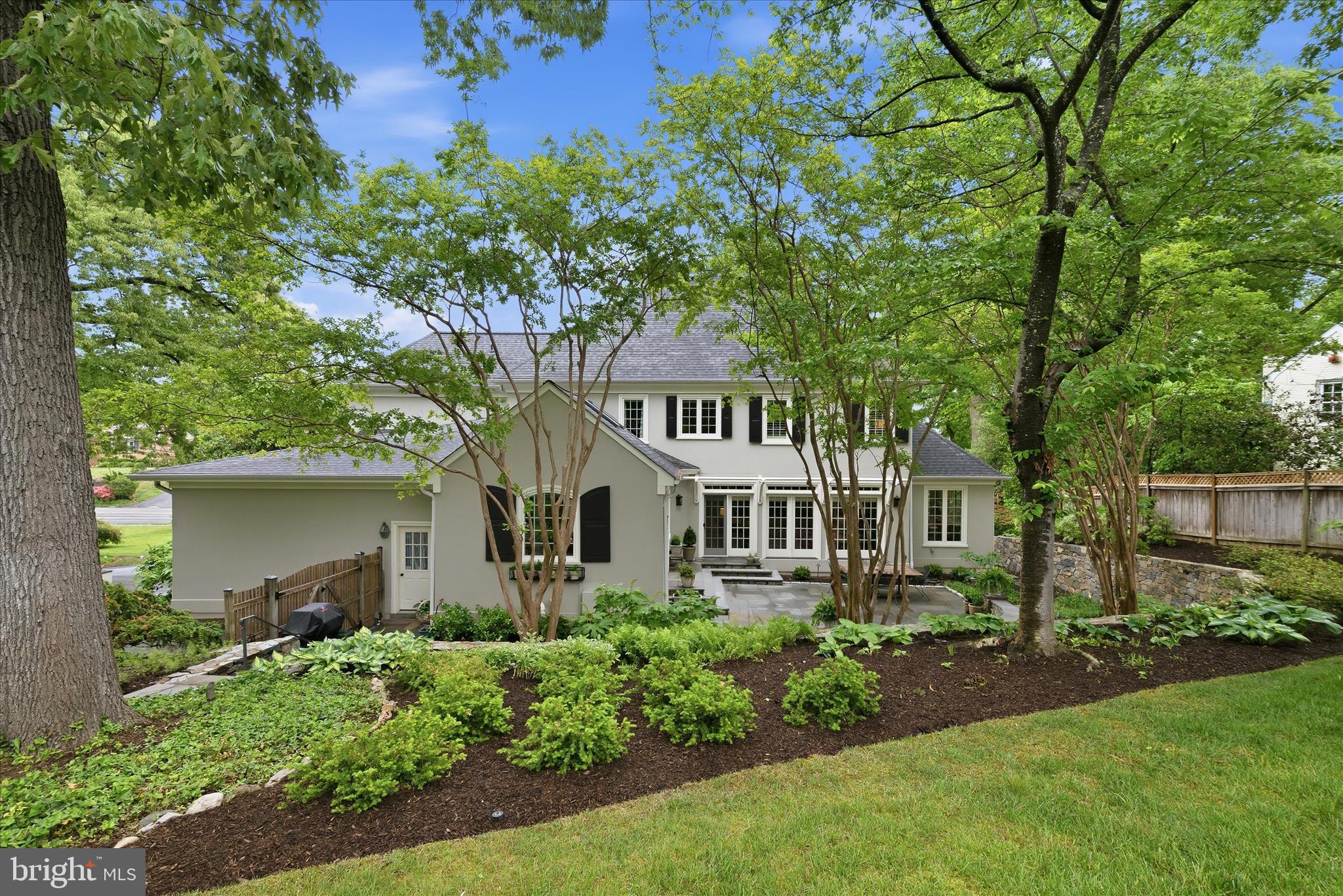 3824 MILITARY ROAD