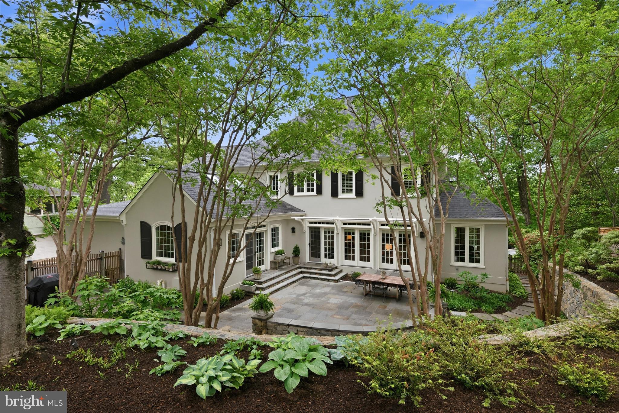 3824 MILITARY ROAD